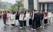 向国旗敬礼 | 初心如磐，砥砺前行——贵州民族大学第三周升旗仪式